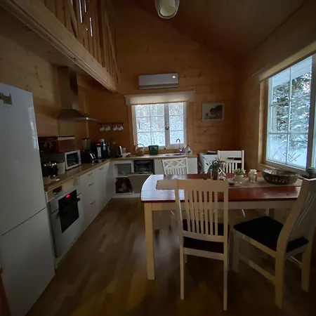 Merineitsi Peamaja Saunaga Kahele Tahkuna Exterior photo